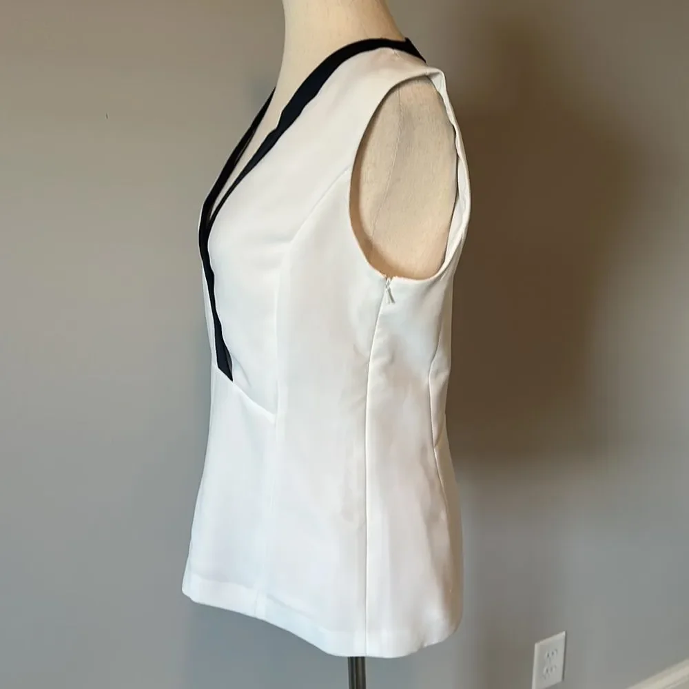 Emerson Rose sz S sleeveless V-neck blouse classic black white - Picture 5 of 7